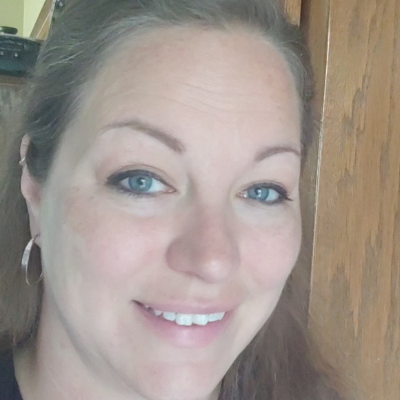 Meet your Posher, Angela - Picture 1 of 1